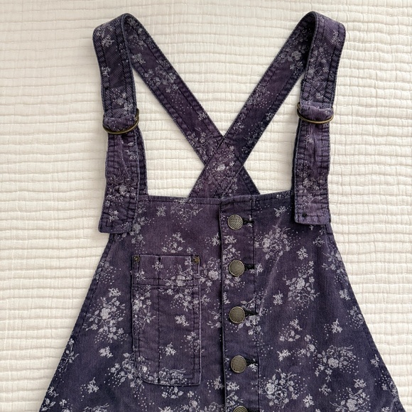 Free People Corduroy Shortall in Purple Floral (Size 6) - Picture 3 of 8